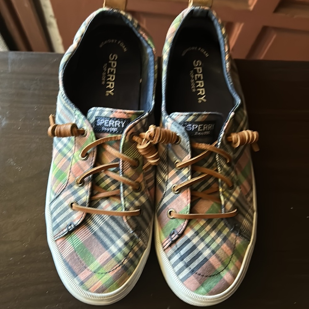 sperry tennis shoes mens